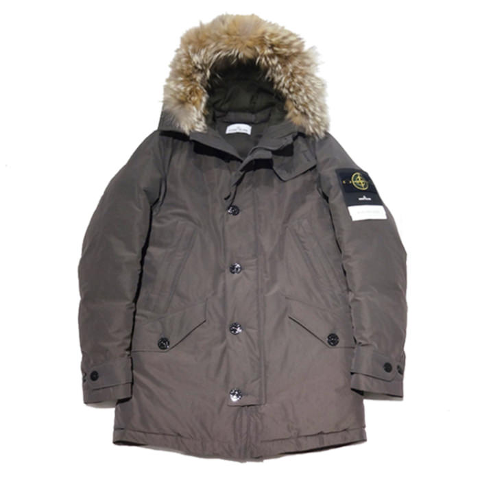 高い技術力を誇るダウンジャケット 15AW STONE ISLAND (ストーン