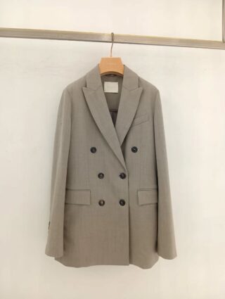 N-3Bをここまでやるかと思わせるほど贅沢に作り込んだジャケット